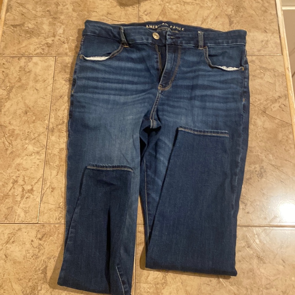 New never worn, only tired on. American Eagle jeans